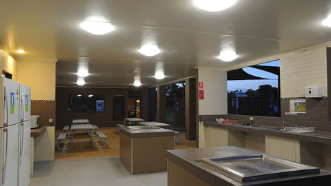 NRMA Eastern Beach Holiday Park - Accommodation Perth 6