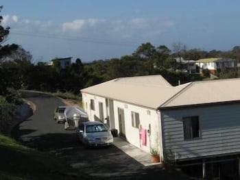 Lookout Holiday Units - Accommodation Perth 0