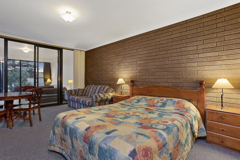 A1 Motels Port Fairy Motel And Apartments - Accommodation Perth 3