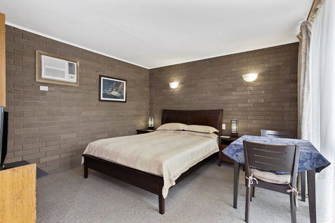 A1 Motels Port Fairy Motel And Apartments - Accommodation Perth 4