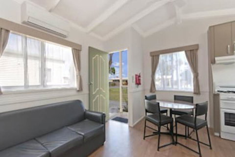 Gum Tree Caravan Park - Accommodation Perth 3