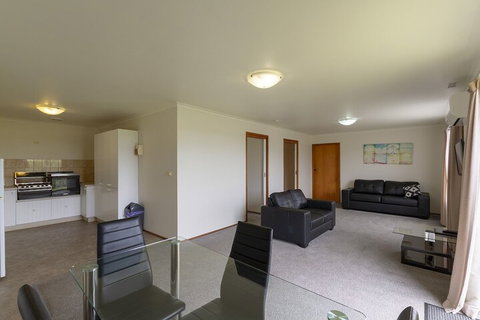 Gum Tree Caravan Park - Accommodation Perth 2