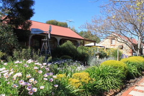 Langmeil Cottages - Accommodation Perth 4