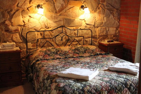 Langmeil Cottages - Accommodation Perth 3
