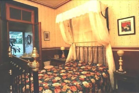 Sirens Bed & Breakfast - Accommodation Perth 7