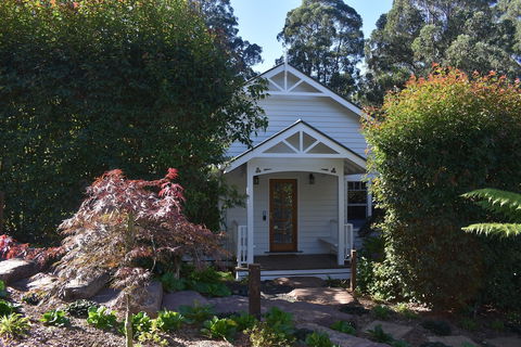 Gatehouse Cottage At Merrow Cottages - Mt Dandenong - Perth Resorts 1