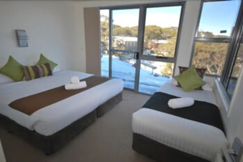 Mountain Dreaming - Perth Resorts 2
