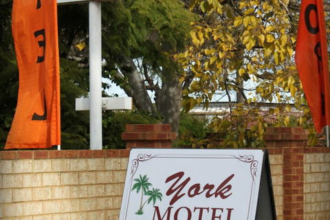 York Motel - Accommodation Perth 2
