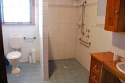 Clare View Accommodation - Accommodation Perth 3