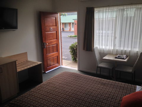 Beachcomber Motel And Apartments Apollo Bay - Accommodation Perth 3