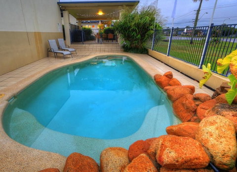 Tropixx Motel & Restaurant - Accommodation Perth 3