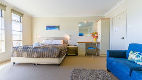 The Bluff Resort Apartments - Accommodation Perth 5
