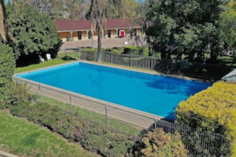 Burke And Wills Motor Inn - Accommodation Perth 0