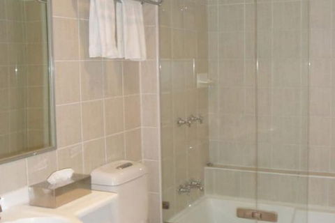 Carlyle Suites & Apartments - Perth Resorts 5