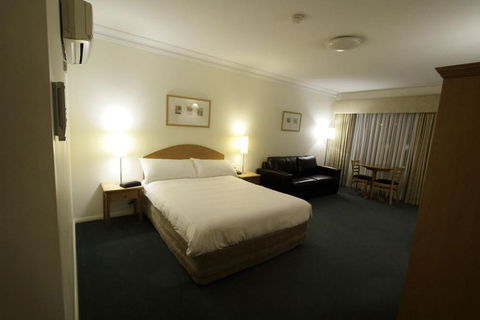 Carlyle Suites & Apartments - Perth Resorts 7