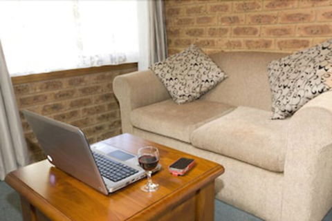 Beechworth Carriage Motor Inn - Perth Resorts 7