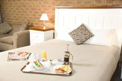 Beechworth Carriage Motor Inn - Perth Resorts 3