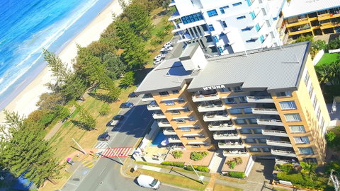 Wyuna Beachfront Holiday Apartments - Accommodation Perth 0