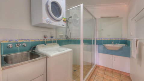 Dolphin Waters Tin Can Bay - Accommodation Perth 4