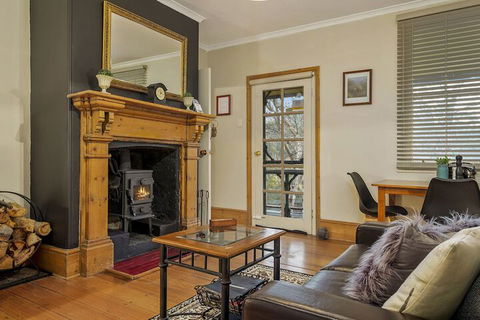 Crabtree House - Accommodation Perth 4