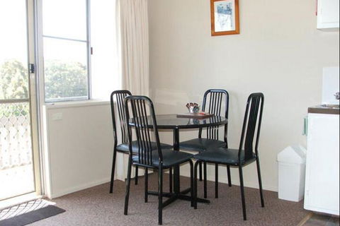 Inlet Views Holiday Lodge Motel - Perth Resorts 6