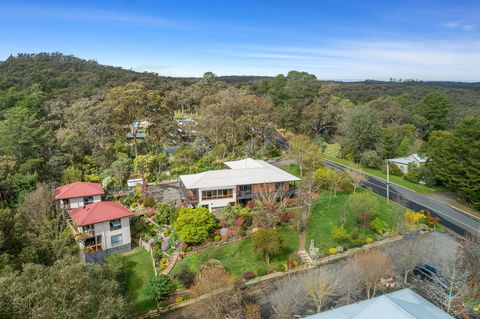 Cloverhill Hepburn Springs - Perth Resorts 1