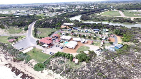 Seaspray Beach Holiday Park - Accommodation Perth 0