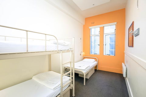 Melbourne Central YHA Hostel - Perth Resorts 4
