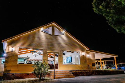 Black Gold Motel - Accommodation Perth 0