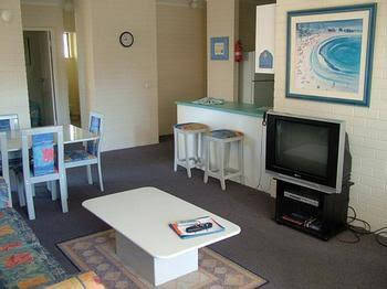 Broadbeach Central Holiday Units - Accommodation Perth 0