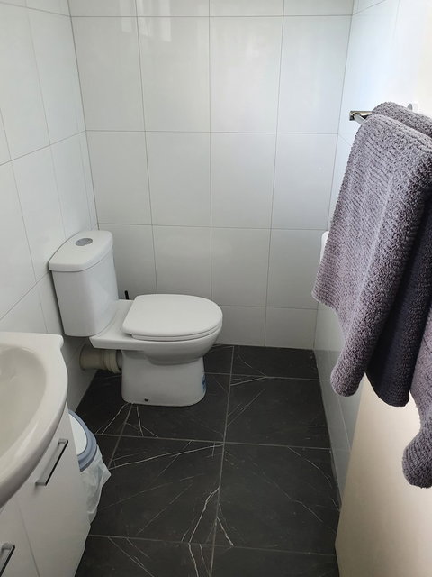 Budget On The Lake - Accommodation Perth 6