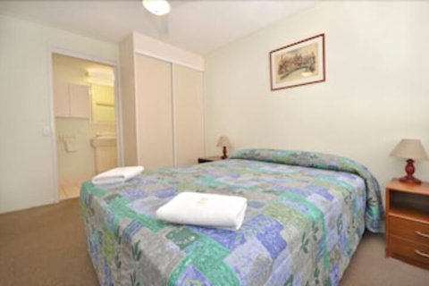 Lindomare Apartments - Accommodation Perth 2