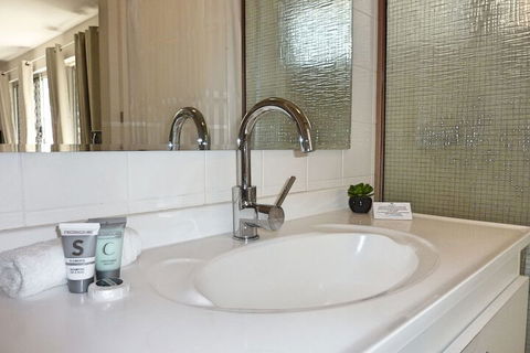 Jadran Motel & El Jays Holiday Lodge - Accommodation Perth 7