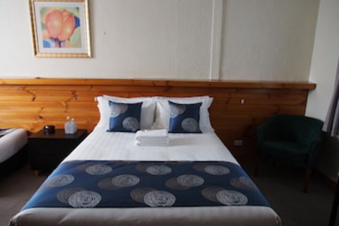 Majestic Motel - Accommodation Perth 0