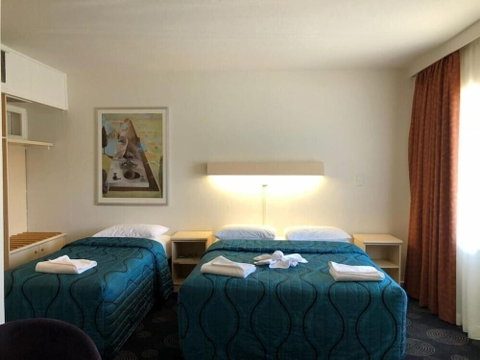 The Astor Hotel Motel - Accommodation Perth 1