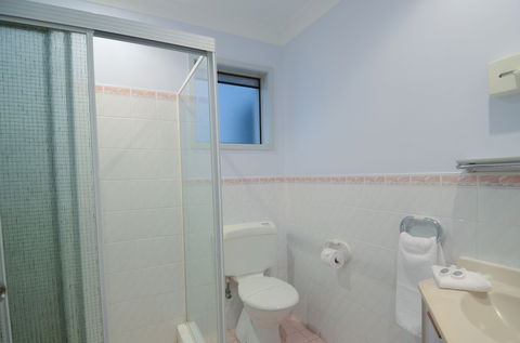 Moby Dick Waterfront Resort Motel - Accommodation Perth 6
