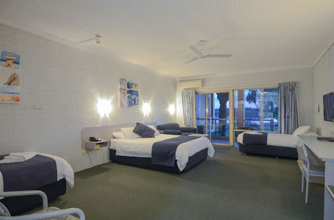 Moby Dick Waterfront Resort Motel - Accommodation Perth 5