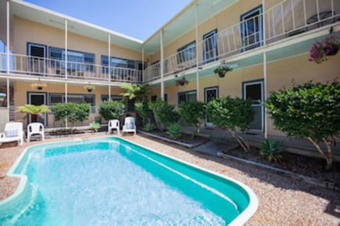 Jasmine Lodge Motel - Accommodation Perth 0