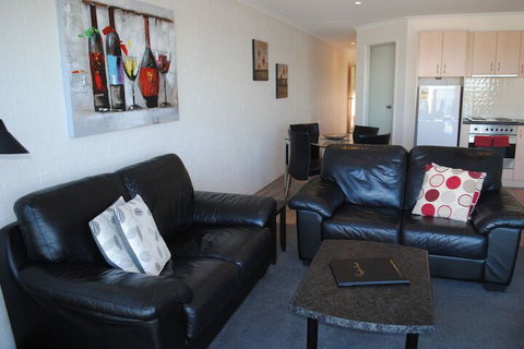 Crown Apartments - Accommodation Perth 4