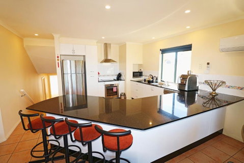 Ocean Breakers - Accommodation Perth 2