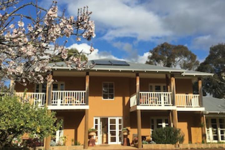 Yallingup Siding WA Accommodation Perth