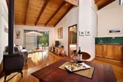 Aiyana Retreat - Accommodation Perth 6
