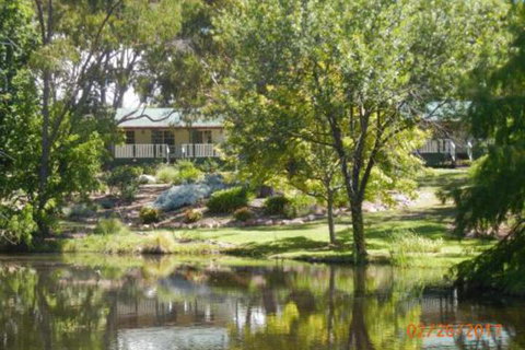 Granite Gardens Cottages & Lake Retreat - Accommodation Perth 4