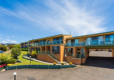 Panoramic Townhouses By Lisa - Accommodation Perth 0
