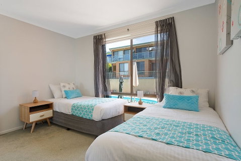 Panoramic Townhouses By Lisa - Accommodation Perth 1