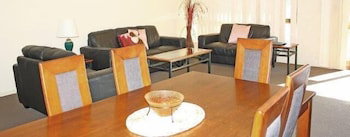 Aquarius Resort Holiday Apartments - Accommodation Perth 3