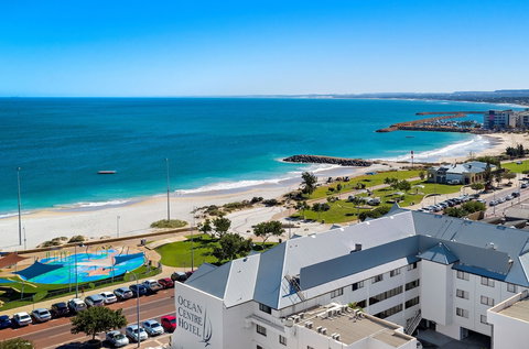 Ocean Centre Hotel - Perth Resorts 1
