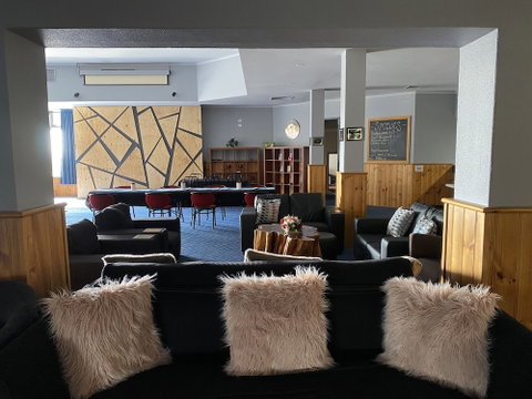 The Menai Hotel Motel - Accommodation Perth 2