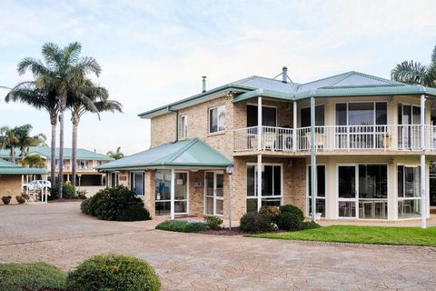Harbourview House - Perth Resorts 2