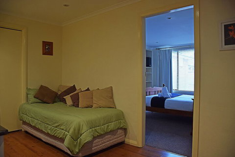 Cole House Apartments - Accommodation Perth 7